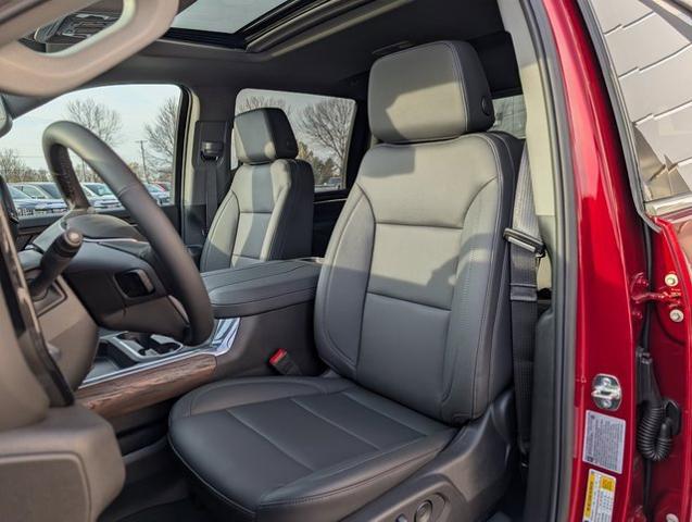 2025 GMC Sierra 3500HD 4WD Crew Cab Standard Bed SLT