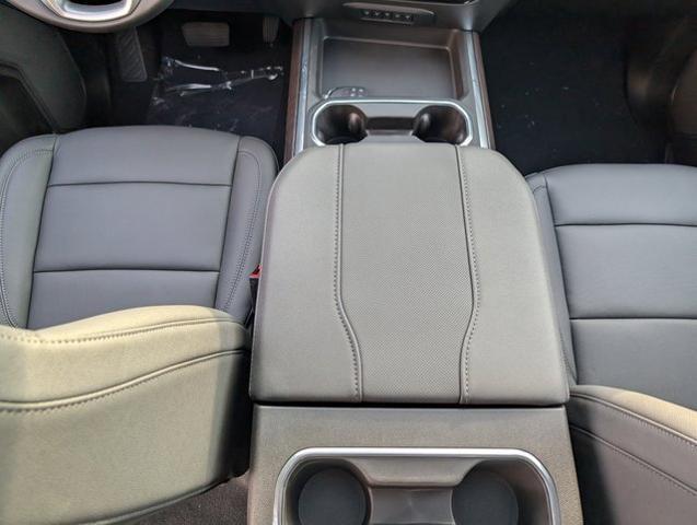 2025 GMC Sierra 3500HD 4WD Crew Cab Standard Bed SLT