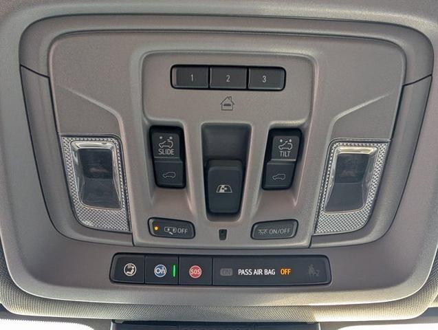 2025 GMC Sierra 3500HD 4WD Crew Cab Standard Bed SLT