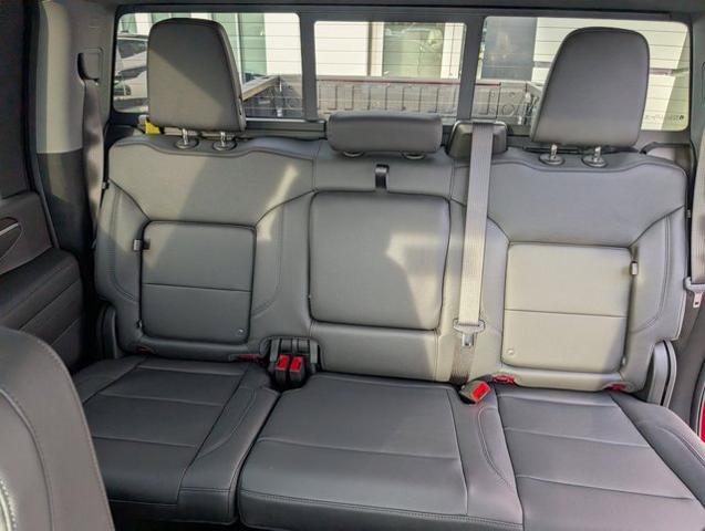 2025 GMC Sierra 3500HD 4WD Crew Cab Standard Bed SLT