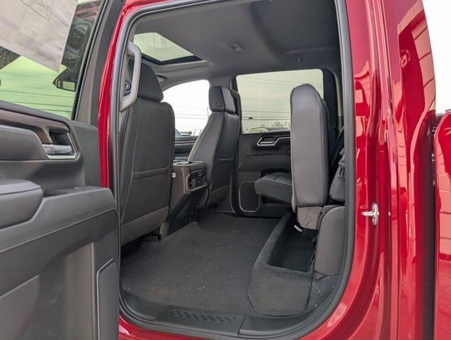 2025 GMC Sierra 3500HD 4WD Crew Cab Standard Bed SLT