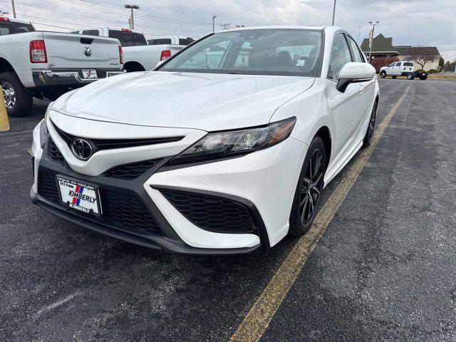 2021 Toyota Camry SE AWD