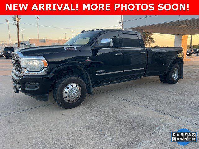 2019 RAM 3500 Limited Crew Cab 4x4 8 Box