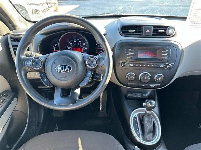 2016 Kia Soul Base