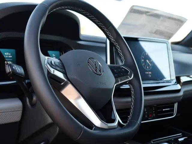 2025 Volkswagen Atlas Cross Sport 2.0T SEL