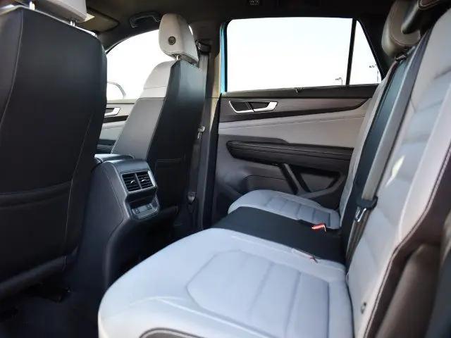 2025 Volkswagen Atlas Cross Sport 2.0T SEL