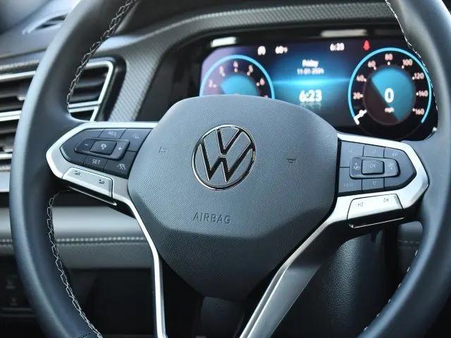 2025 Volkswagen Atlas Cross Sport 2.0T SEL