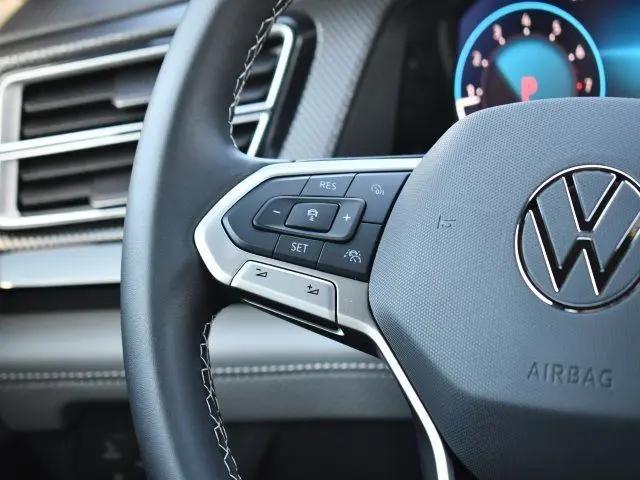 2025 Volkswagen Atlas Cross Sport 2.0T SEL