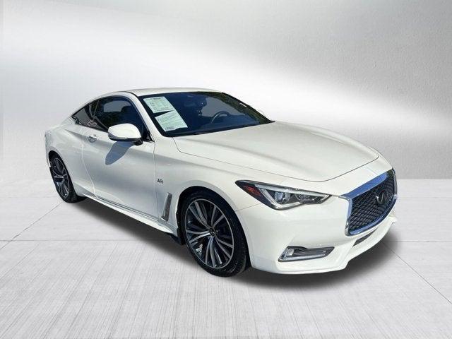 2020 INFINITI Q60 LUXE