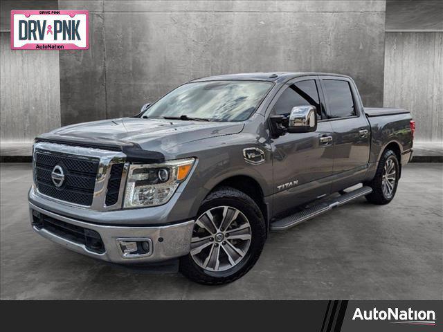 2017 Nissan TITAN