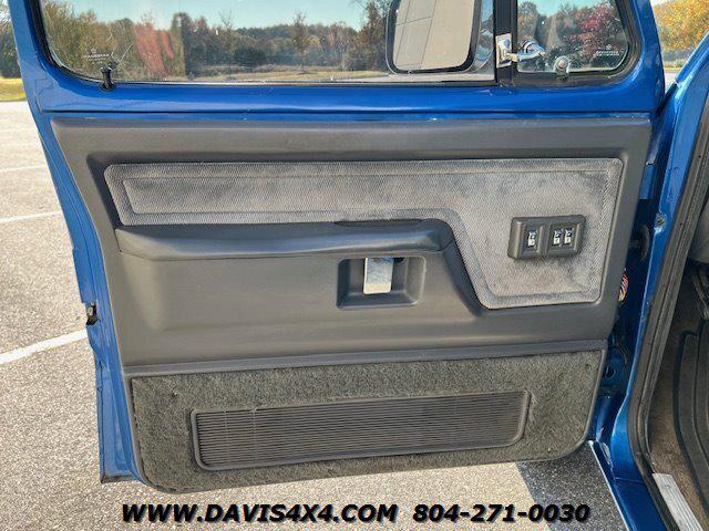 1992 Dodge W150 LE Long Bed 4X4 Pick Up