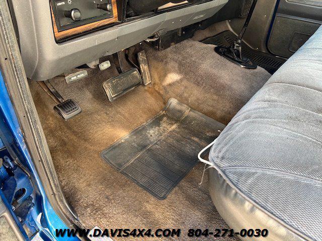 1992 Dodge W150 LE Long Bed 4X4 Pick Up