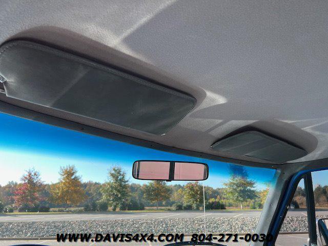 1992 Dodge W150 LE Long Bed 4X4 Pick Up