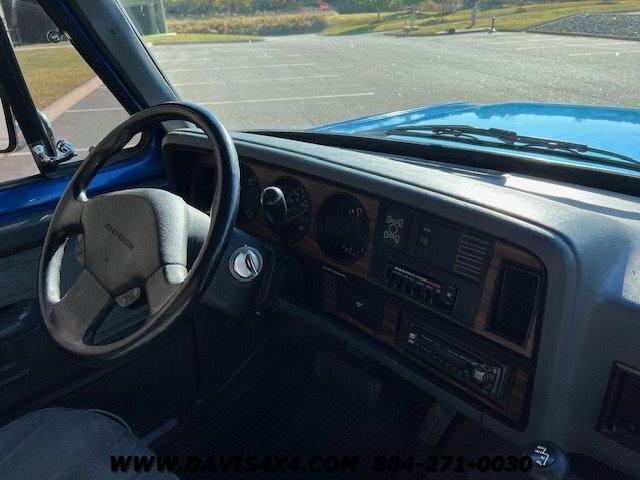 1992 Dodge W150 LE Long Bed 4X4 Pick Up