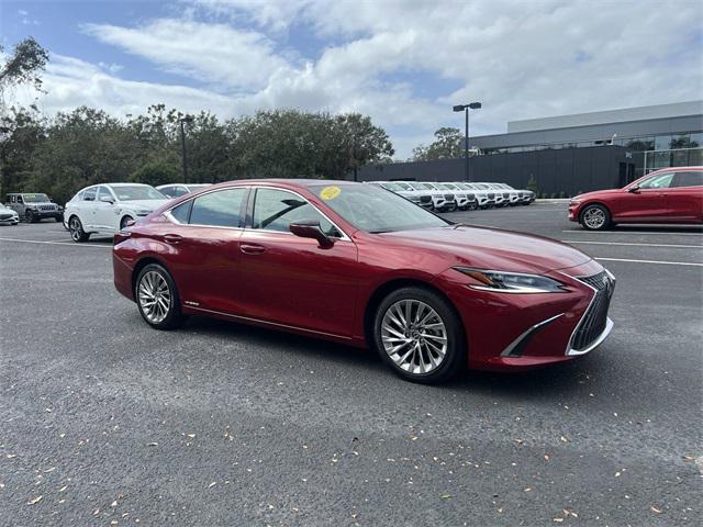 2022 Lexus ES 300h