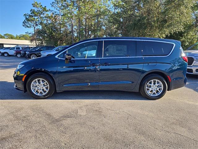 2025 Chrysler Pacifica PACIFICA SELECT