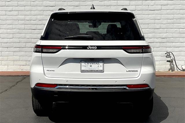 2025 Jeep Grand Cherokee GRAND CHEROKEE LAREDO X 4X4