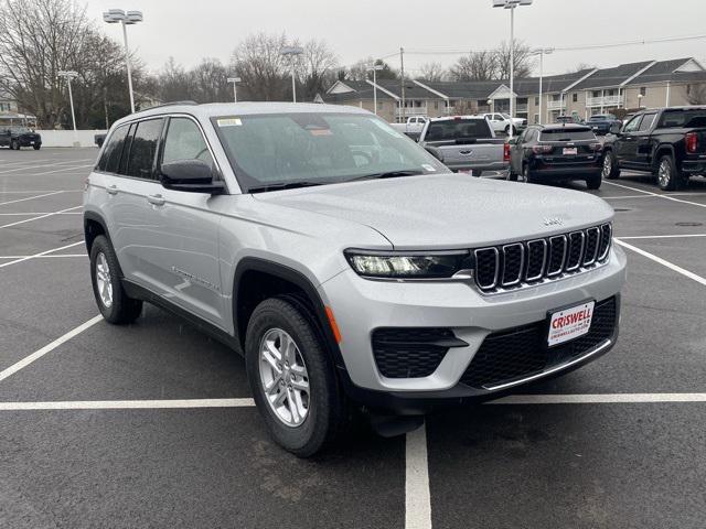 2025 Jeep Grand Cherokee GRAND CHEROKEE LAREDO 4X4