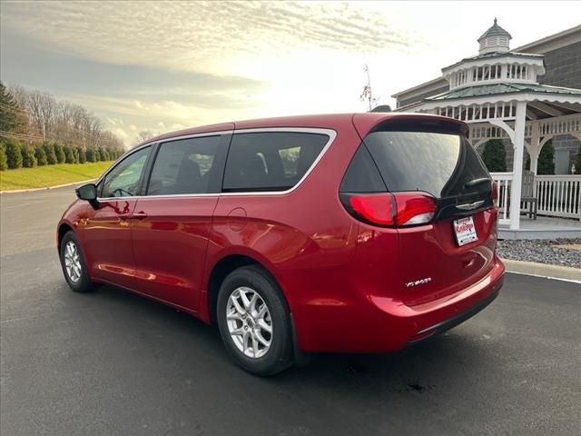 2025 Chrysler Voyager VOYAGER