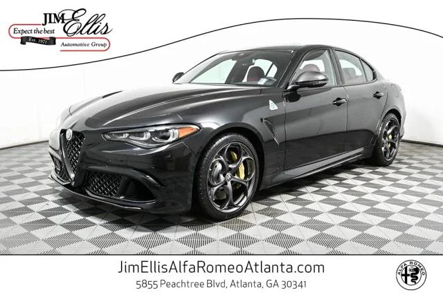 2024 Alfa Romeo Giulia GIULIA QUADRIFOGLIO CARBON RWD