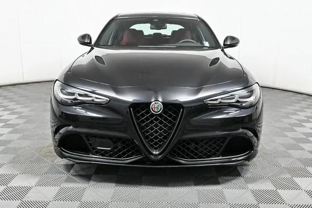 2024 Alfa Romeo Giulia GIULIA QUADRIFOGLIO CARBON RWD