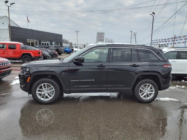 2025 Jeep Grand Cherokee GRAND CHEROKEE LAREDO X 4X4