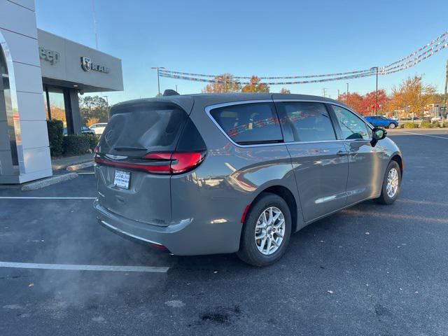 2025 Chrysler Pacifica PACIFICA SELECT