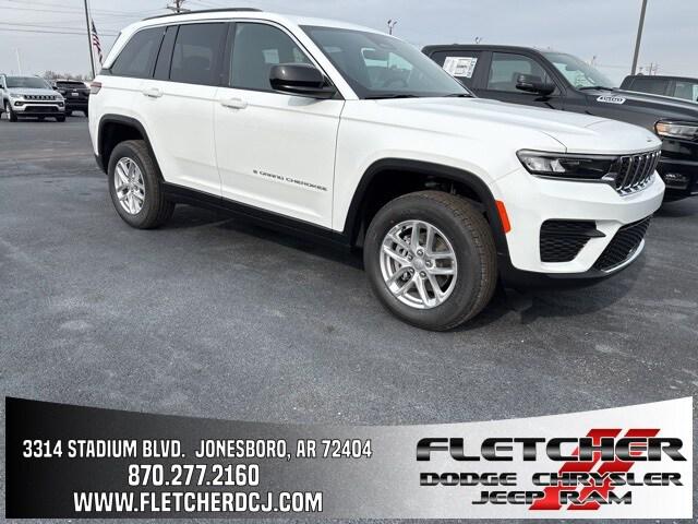 2025 Jeep Grand Cherokee GRAND CHEROKEE LAREDO X 4X4