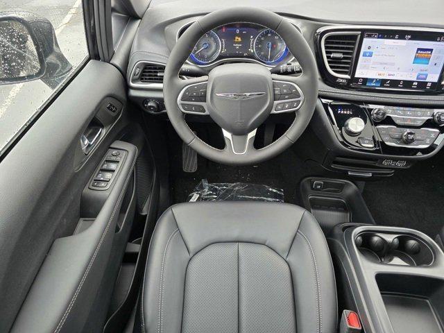 2025 Chrysler Pacifica PACIFICA SELECT