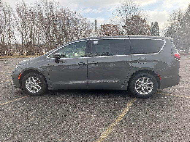 2025 Chrysler Pacifica PACIFICA SELECT
