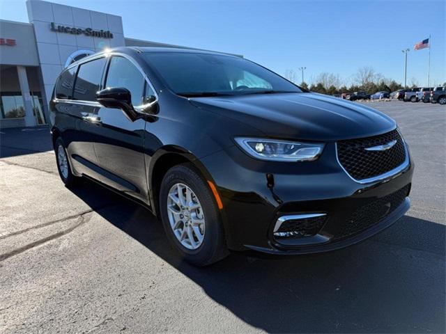 2025 Chrysler Pacifica PACIFICA SELECT
