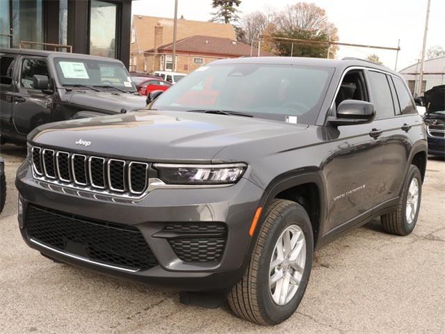 2025 Jeep Grand Cherokee GRAND CHEROKEE LAREDO X 4X4