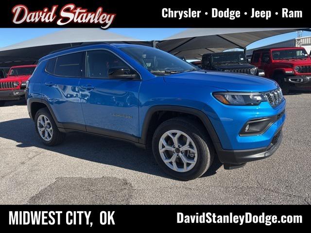 2025 Jeep Compass COMPASS LATITUDE 4X4