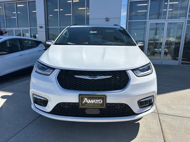 2025 Chrysler Pacifica PACIFICA PINNACLE