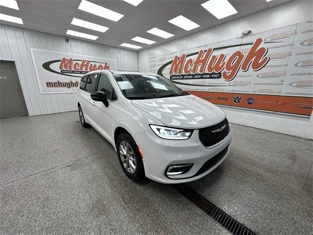 2025 Chrysler Pacifica PACIFICA SELECT AWD
