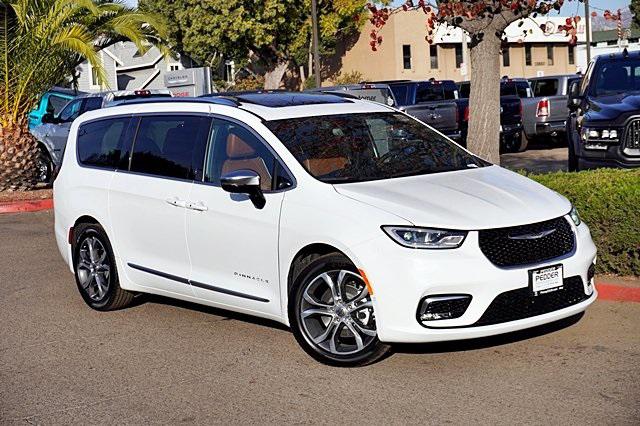2025 Chrysler Pacifica PACIFICA PINNACLE