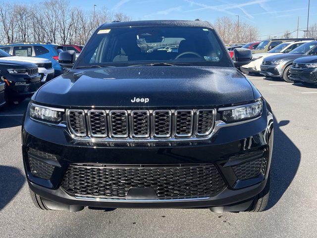 2025 Jeep Grand Cherokee GRAND CHEROKEE LAREDO 4X4