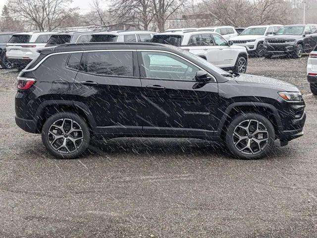 2025 Jeep Compass COMPASS LIMITED 4X4