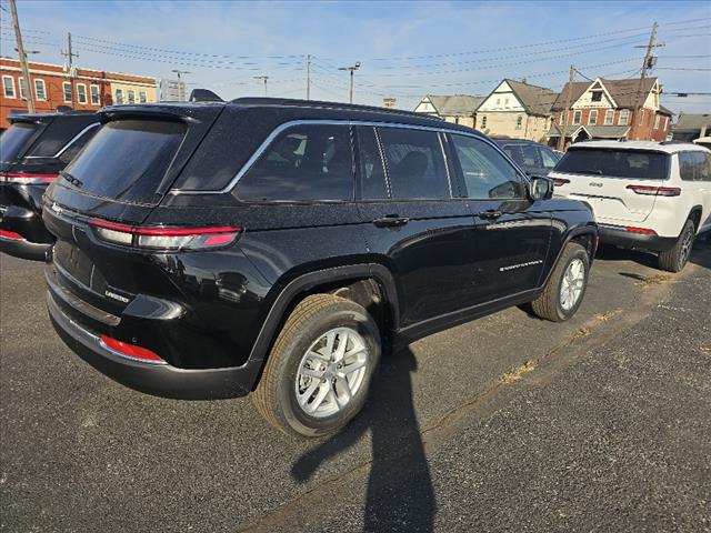 2025 Jeep Grand Cherokee Laredo X 4x4