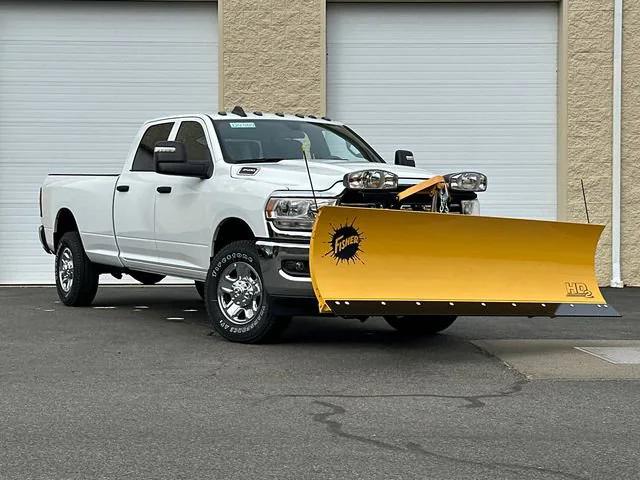 2024 RAM Ram 3500 RAM 3500 TRADESMAN CREW CAB 4X4 8 BOX