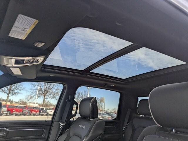 2025 RAM 1500 Laramie Crew Cab 4x4 57 Box