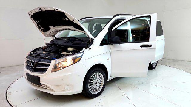 2019 Mercedes-Benz Metris Standard Roof 126" Wheelbase