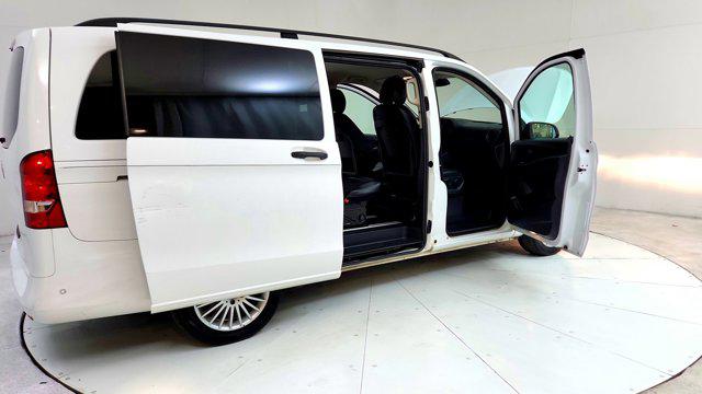 2019 Mercedes-Benz Metris Standard Roof 126" Wheelbase