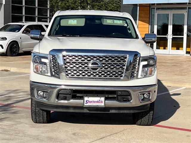 2017 Nissan TITAN SL