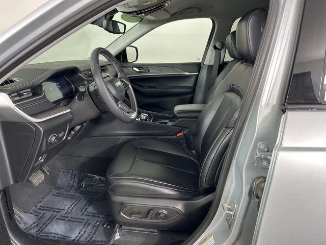 2024 Jeep Grand Cherokee L Limited 4x2