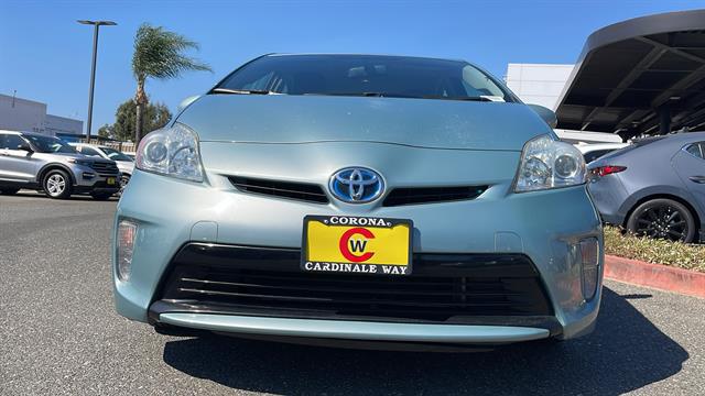 2014 Toyota Prius Three 4