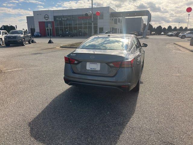 2025 Nissan Altima S FWD