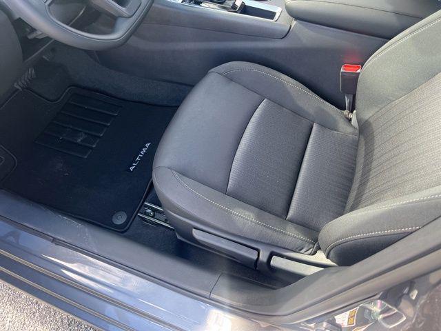 2025 Nissan Altima S FWD