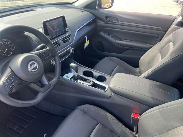 2025 Nissan Altima S FWD