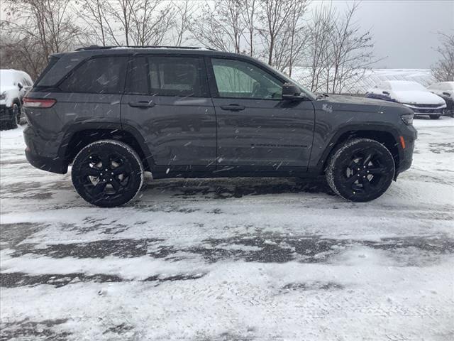 2025 Jeep Grand Cherokee GRAND CHEROKEE ALTITUDE 4X4